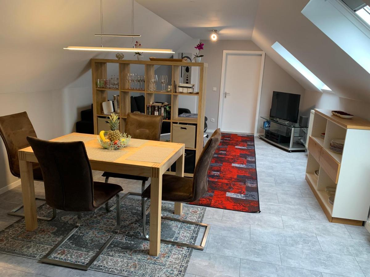 Ferienwohnung Sunny - Moderne Ferienwohnung Im Gruenen In Saarbruecken-West Ngoại thất bức ảnh