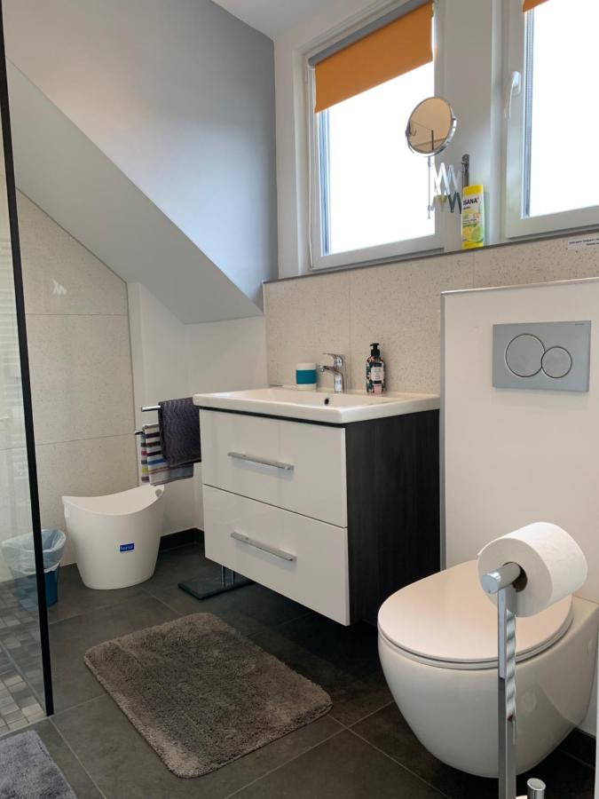 Ferienwohnung Sunny - Moderne Ferienwohnung Im Gruenen In Saarbruecken-West Ngoại thất bức ảnh